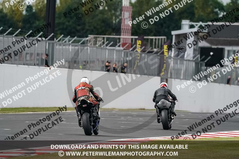 donington no limits trackday;donington park photographs;donington trackday photographs;no limits trackdays;peter wileman photography;trackday digital images;trackday photos